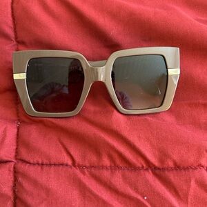 Quay notorious sunglasses